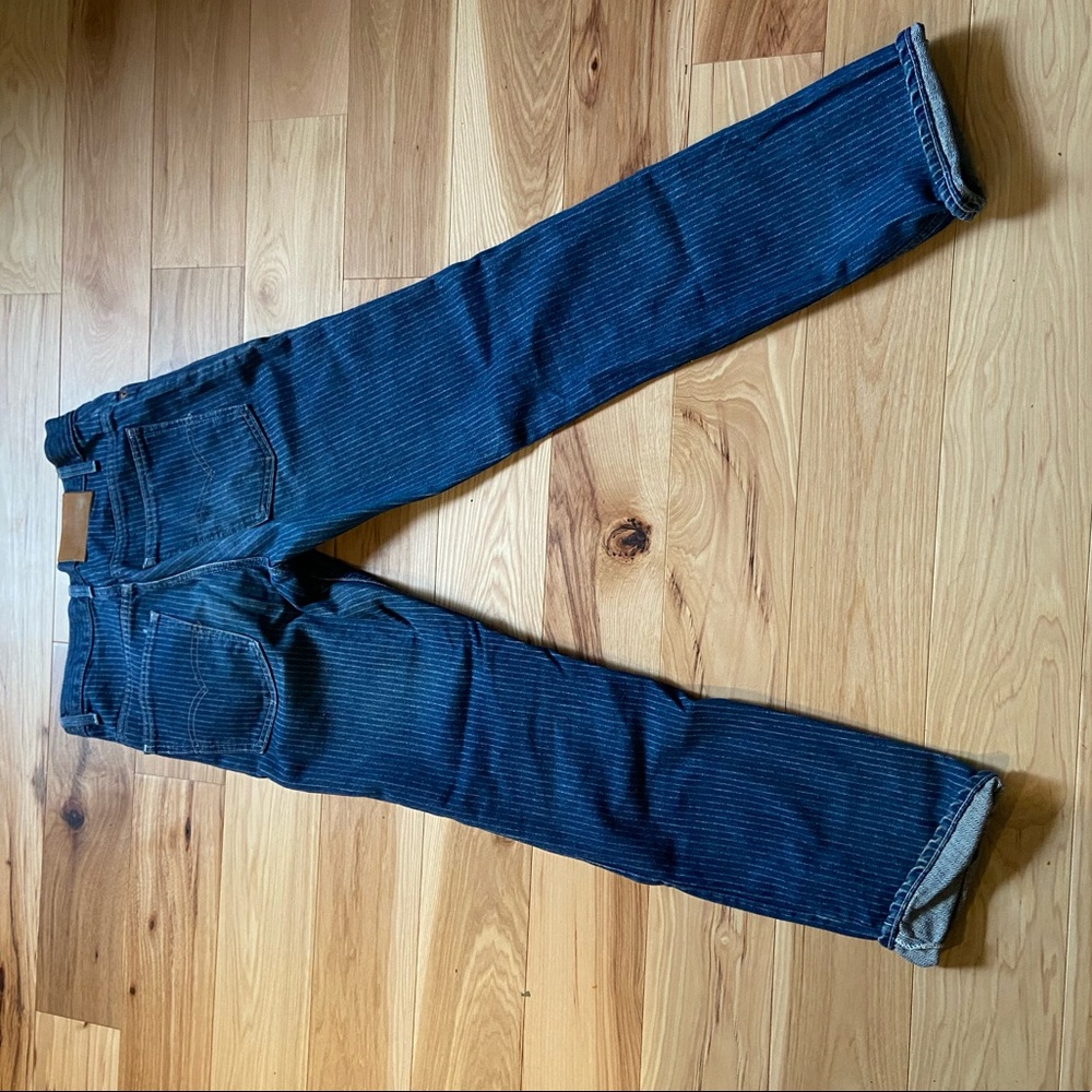 High waisted pinstripe Levi’s jean